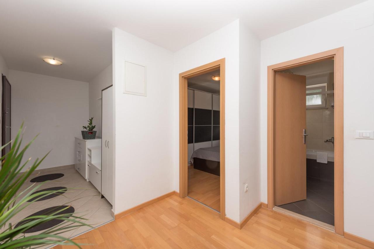 Apartment Sea View In Makarska, Free Parking Εξωτερικό φωτογραφία