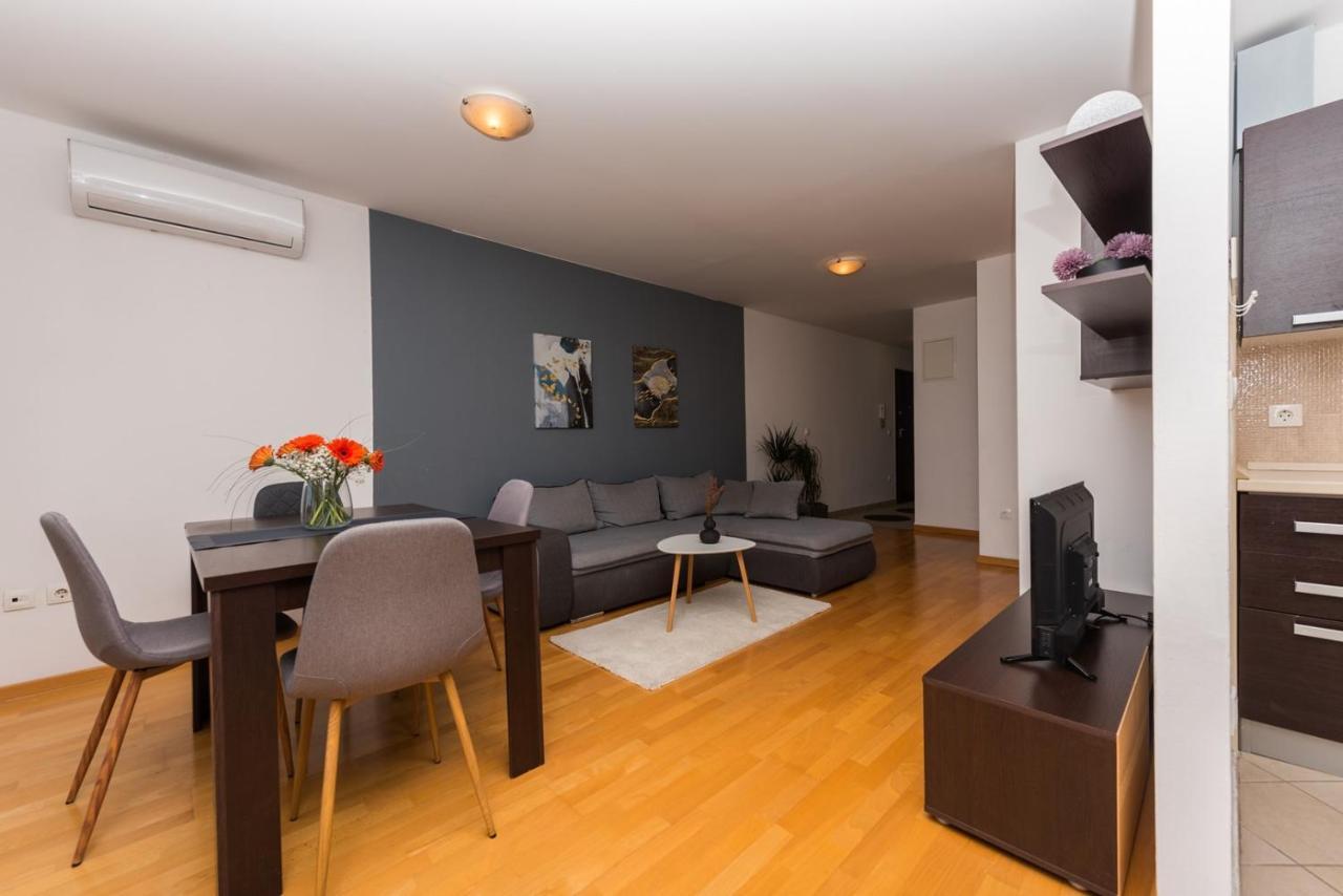 Apartment Sea View In Makarska, Free Parking Εξωτερικό φωτογραφία