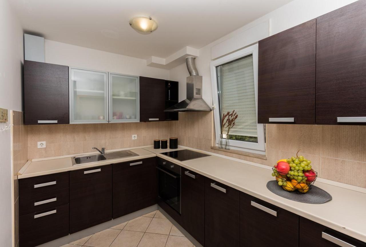 Apartment Sea View In Makarska, Free Parking Εξωτερικό φωτογραφία
